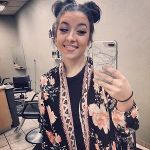 Meet your Posher, Ally